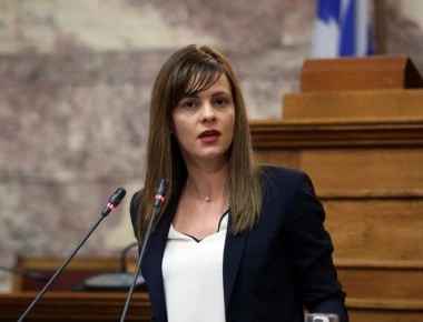 Αχτσιόγλου σε συνταξιούχους: «Δεν θα πάρετε ευρώ - Η κυβέρνηση θα κερδίσει»